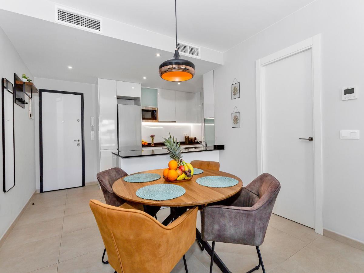 Lovely First Floor Apartment, Heating Pool ! Alicante Exterior foto