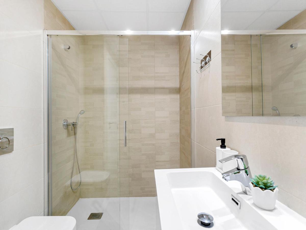 Lovely First Floor Apartment, Heating Pool ! Alicante Exterior foto