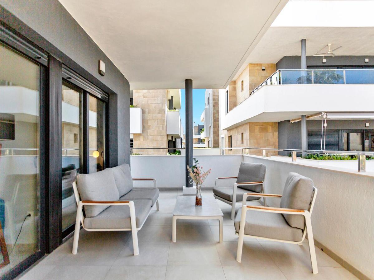 Lovely First Floor Apartment, Heating Pool ! Alicante Exterior foto