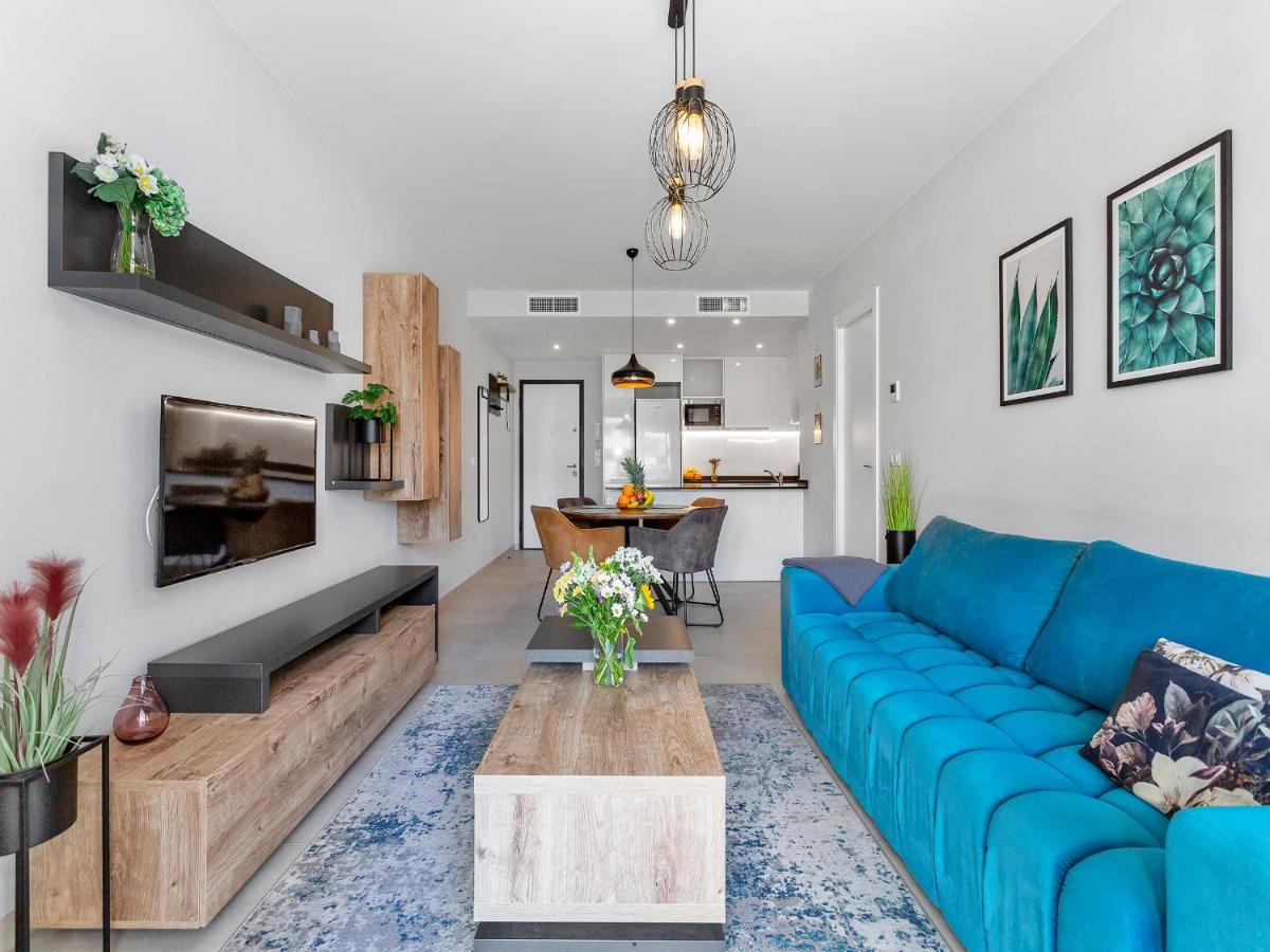 Lovely First Floor Apartment, Heating Pool ! Alicante Exterior foto